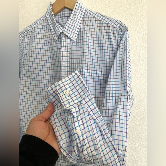 J.Crew mens light weight 100% cotton button down - Picture 2 of 9